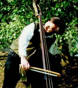 Raul playing bass – seriously